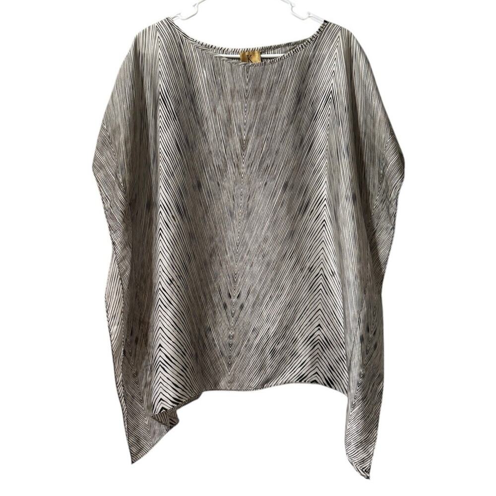 Kasper Women Size Medium Lightweight Poncho Style Shirt Blouse Polyester Classic